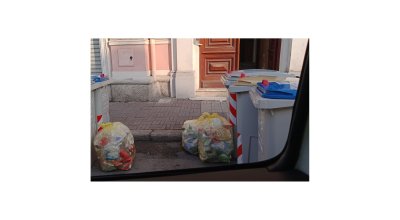 Esposizione dei sacchi gialli!
